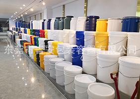 xvideochina人人吉安容器一楼涂料桶、机油桶展区